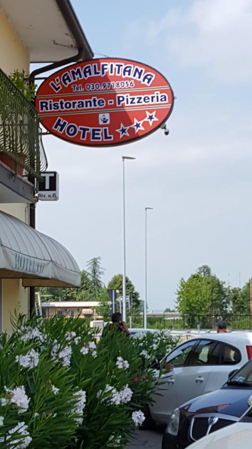 Hotel Ristorante Amalfitana Dello Exteriör bild