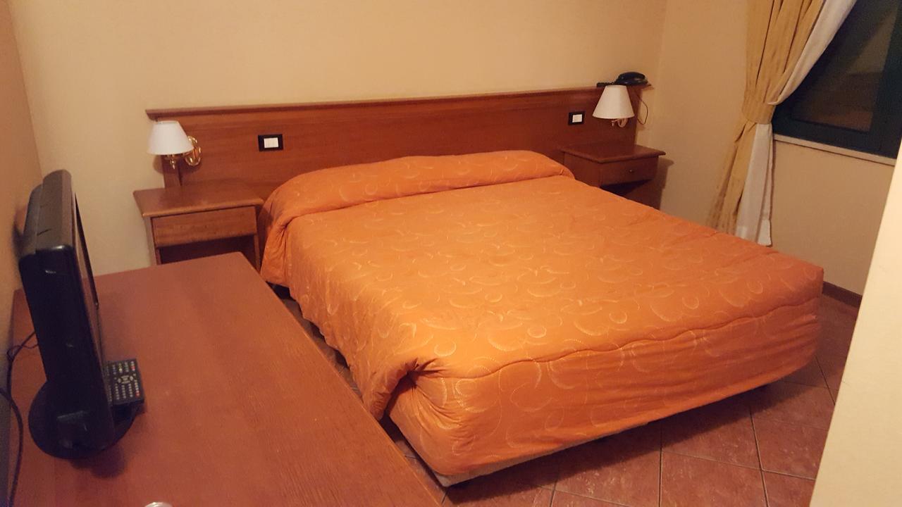 Hotel Ristorante Amalfitana Dello Rum bild